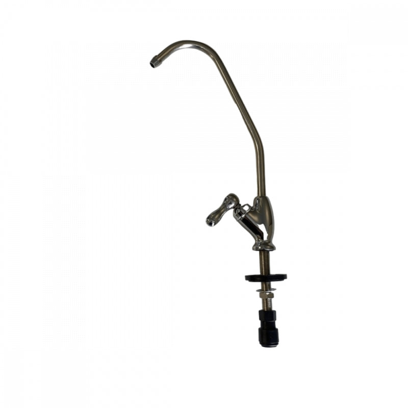 Drikkevannskran i blank utførelse med en hendel for tapping av filtrert vann